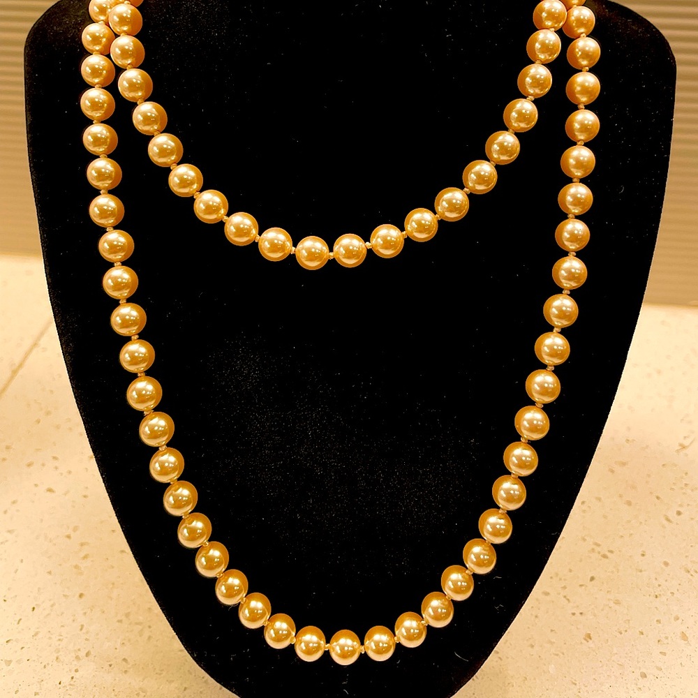 Vintage Double string faux pearl necklace